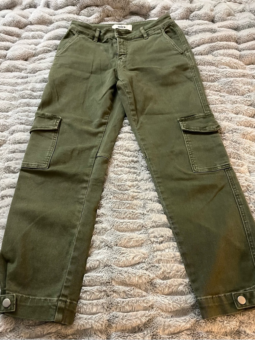 Women’s Olive Green Cropped Jeans